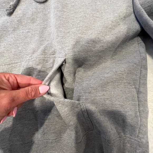 Obey Top Sweatshirt Hoodie Graphic Elephants Gray Gold Black White Size XL - Picture 6 of 10